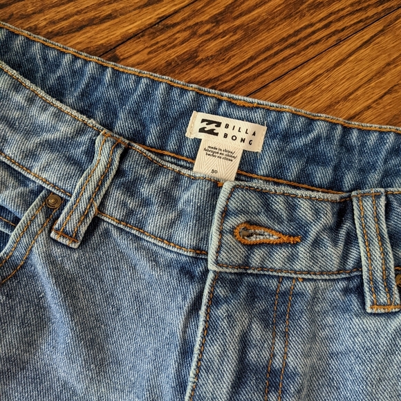 Billabong Denim Shorts - Picture 2 of 4